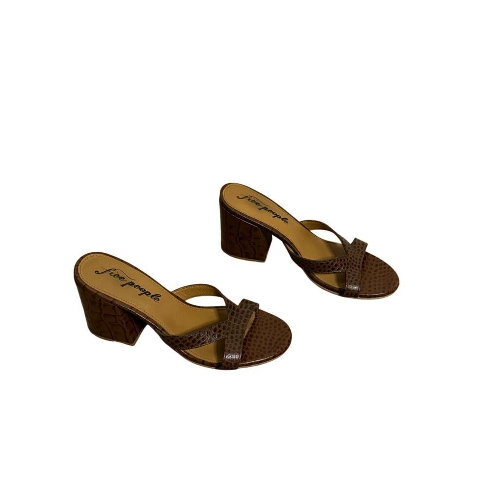 Free People Charlie-V Heel, Open Toe Brown Croc Sandals Size 37